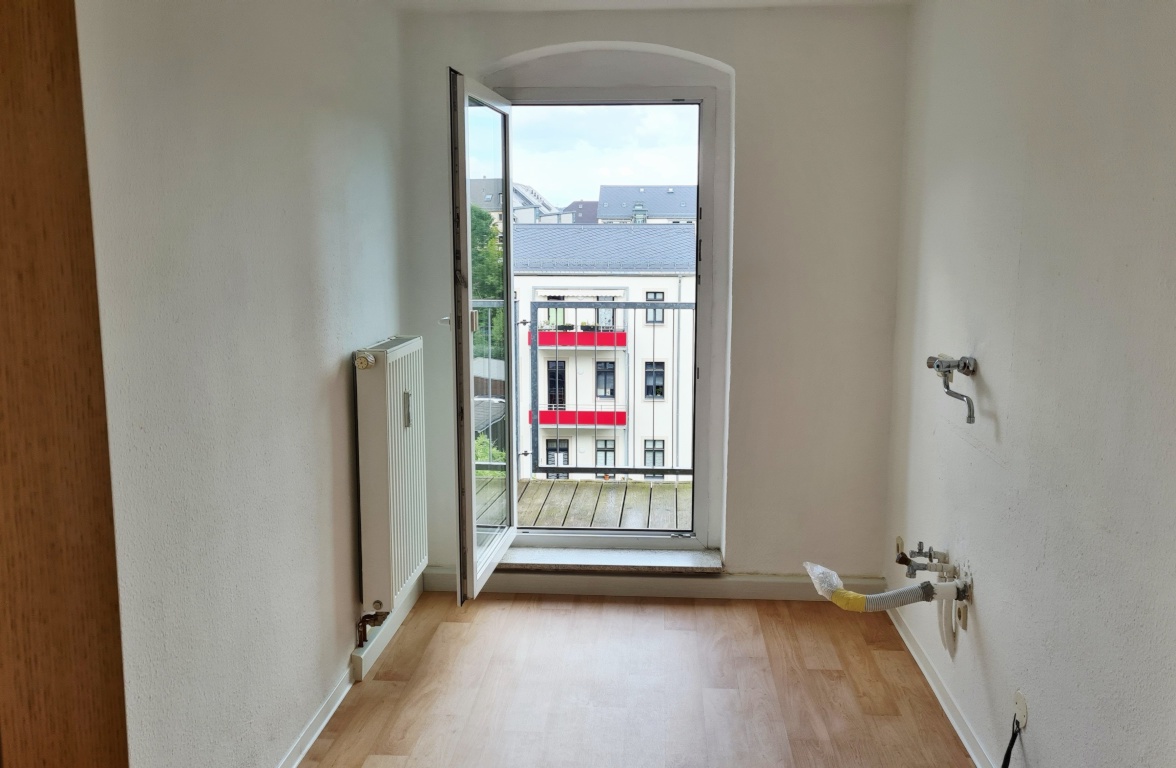 Helle 3-Raum-Wohnung mit Balkon direkt am Brühl-Boulevard – Hermannstraße, 9111 Chemnitz Zentrum – Vorschaubild 6