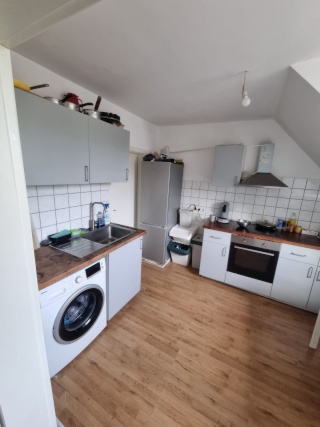 Anzeigenbild: Großes WG-Zimmer für 2 Personen – 380€ WARM!