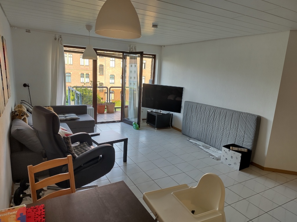 Möblierte Zwei-Zimmerwohnung zur Zwischenmiete In Köln-Bayenthal – Goltsteinstraße, 50968 Köln Bayenthal – Vorschaubild 2
