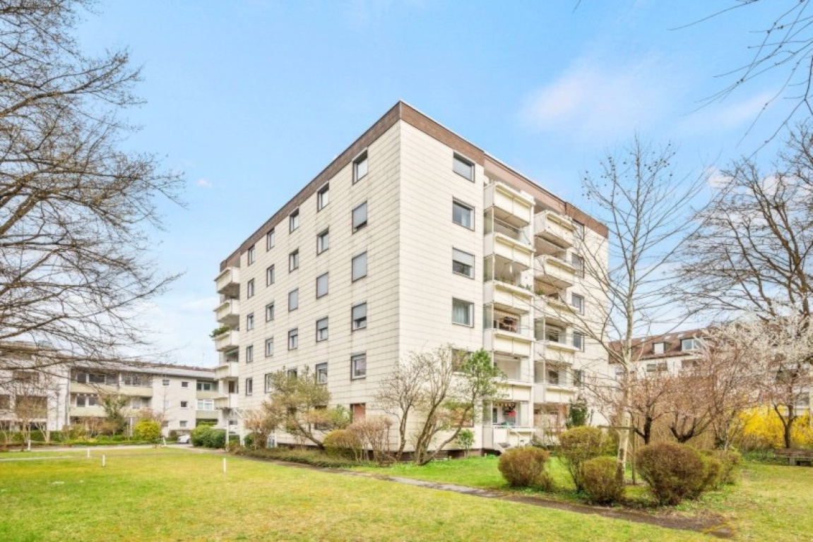 WG-Zimmer Ramersdorf-Perlach Peter-Henlein-Straße 5 - Hausansicht