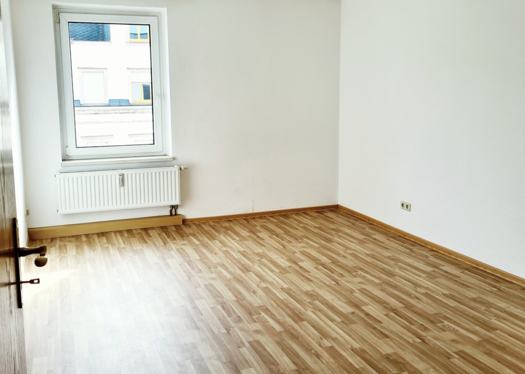 Helle 3-Raum-Wohnung mit Balkon direkt am Brühl-Boulevard – Hermannstraße, 9111 Chemnitz Zentrum – Vorschaubild 4