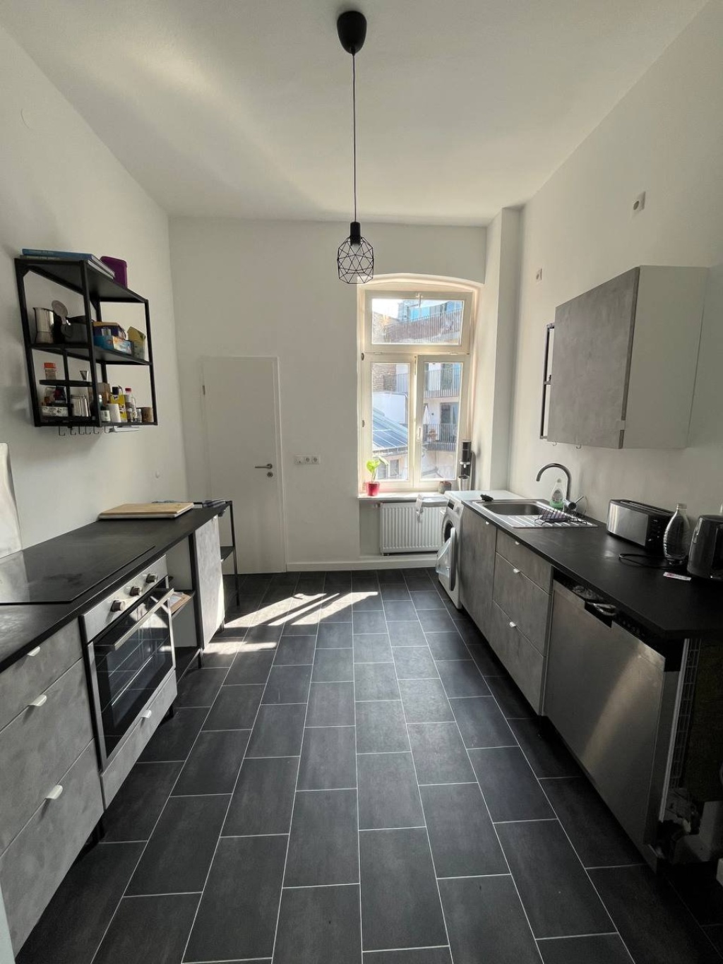 Möblierte 3-Zimmer-Altbauwohnung (76 m2) in der Koblenzer Südstadt zur Untermiete – Frankenstraße 53, 56068 Koblenz Koblenz – Vorschaubild 3