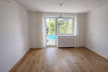 Anzeigenbild: Möblierte Zimmer in stilvollem Haus mit Traumgarten und Pool