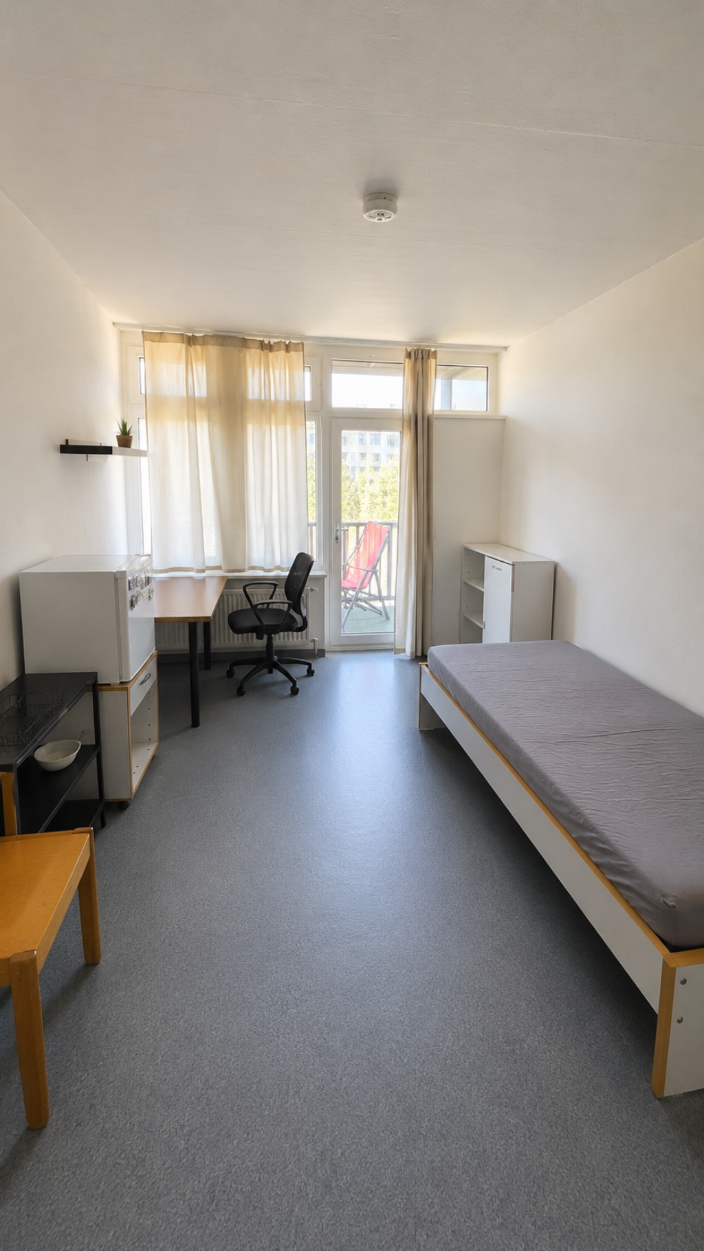 Temporary Sublet: Furnished Student Dorm Room for 2 Months (Dec - Jan))