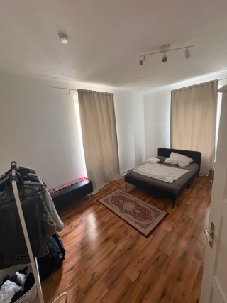 Anzeigenbild: Günstige 2-Zimmer Wohnung