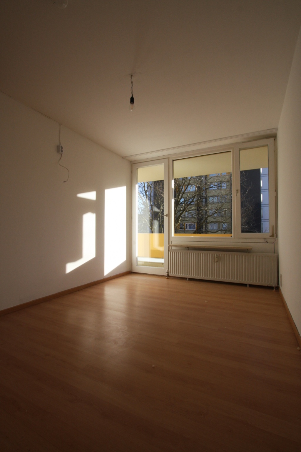 WG-Zimmer Obergiesing-Fasangarten Sintpertstraße 9 - Leeres Zimmer