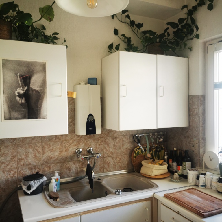 cozy, bright, and fully furnished 38 m2 one-room apartment in Kreuzberg (Großbeerenstraße) from August 24th until October 11th – Großbeerenstraße 58, 10965 Berlin Berlin – Vorschaubild 9