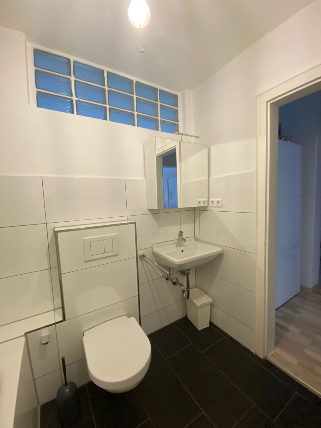 2-Zi-Wg. möbl. Stuttgart-West im August zu vermieten – Rötestraße, 70197 Stuttgart West – Vorschaubild 11