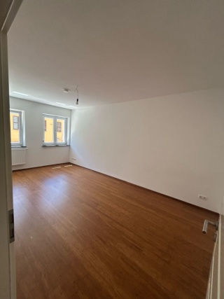 Imagen del anuncio: großes WG Zimmer mit Dachterasse ☀️🪩