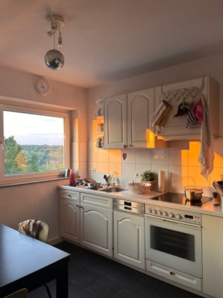 helles und schönes ca. 12qm Zimmer in 3er WG nahe Uni Hohenheim, frei ab 01.09.