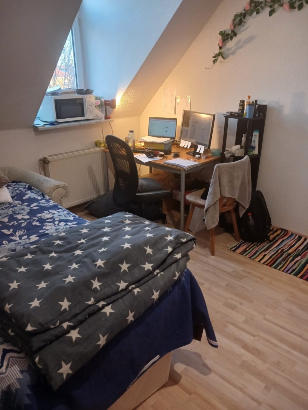 Room in a 4 person shared apartment