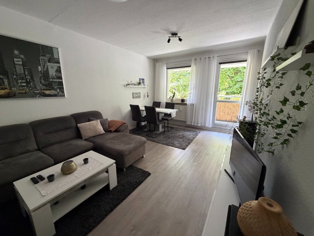 Modernisierte 3-Raumwohnung im EG/ Hochparterre (Familie, Rentner, WG) ab 01.10. – Karl-Laux-Straße 0, 1219 Dresden Leubnitz-Neuostra – Vorschaubild 5
