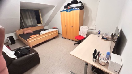 Anzeigenbild: Fully Furnished Student Room | €325 Warm | Anmeldung Possible
