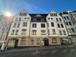 Anzeigenbild: Erstbezug für Studierende: Große 4er-WG (125 m2) mit Gemeinschaftsraum