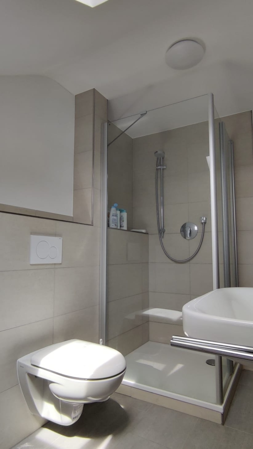 Helle 25qm-Dachgeschosswohnung in Heidelberg-Kirchheim – Perfekt für Studierende! – Liegnitzer Straße 25, 69124 Heidelberg Kirchheim – Vorschaubild 5