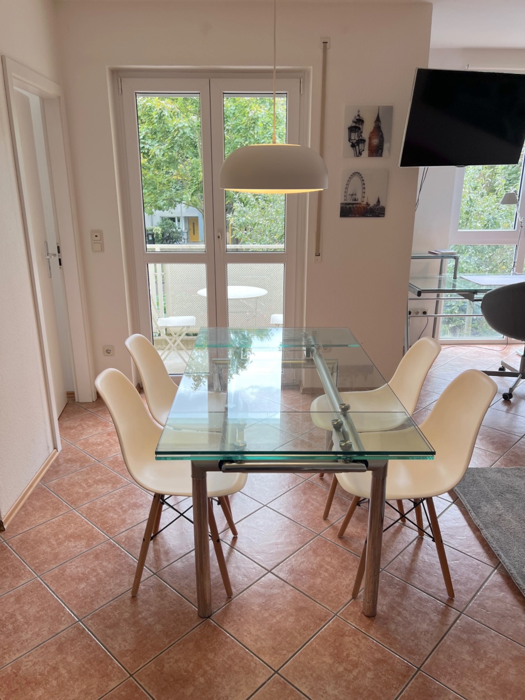 Moderne und voll ausgestattete Wohnung mit top Verkehrsanbindung (z.B. FFM Messe) – Am Brombeerberg 3, 64291 Darmstadt Arheilgen – Vorschaubild 6