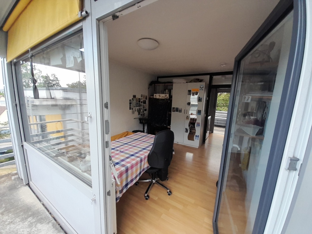 Cosy studio for interim rent in Sonnenbühl West II (September) – Ralf-Darhendorf-Str. 37, 78464 Konstanz Königsbau – Vorschaubild 2