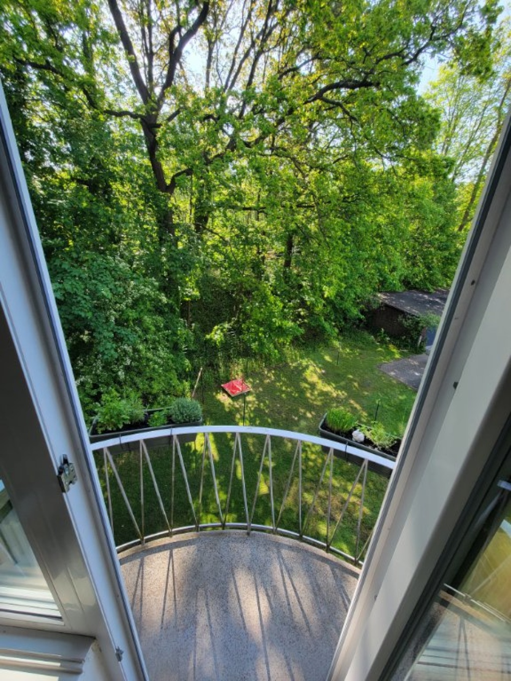 Möblierte 3,5 Zi. Wohnung in Klein Borstel zur Untermiete – Wellingsbütteler Landstraße 28, 22337 Hamburg Ohlsdorf – Vorschaubild 3