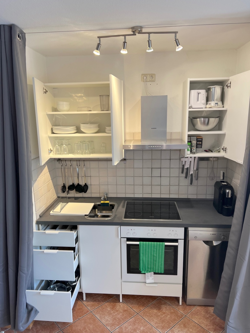 Moderne und voll ausgestattete Wohnung mit top Verkehrsanbindung (z.B. FFM Messe) – Am Brombeerberg 3, 64291 Darmstadt Arheilgen – Vorschaubild 8