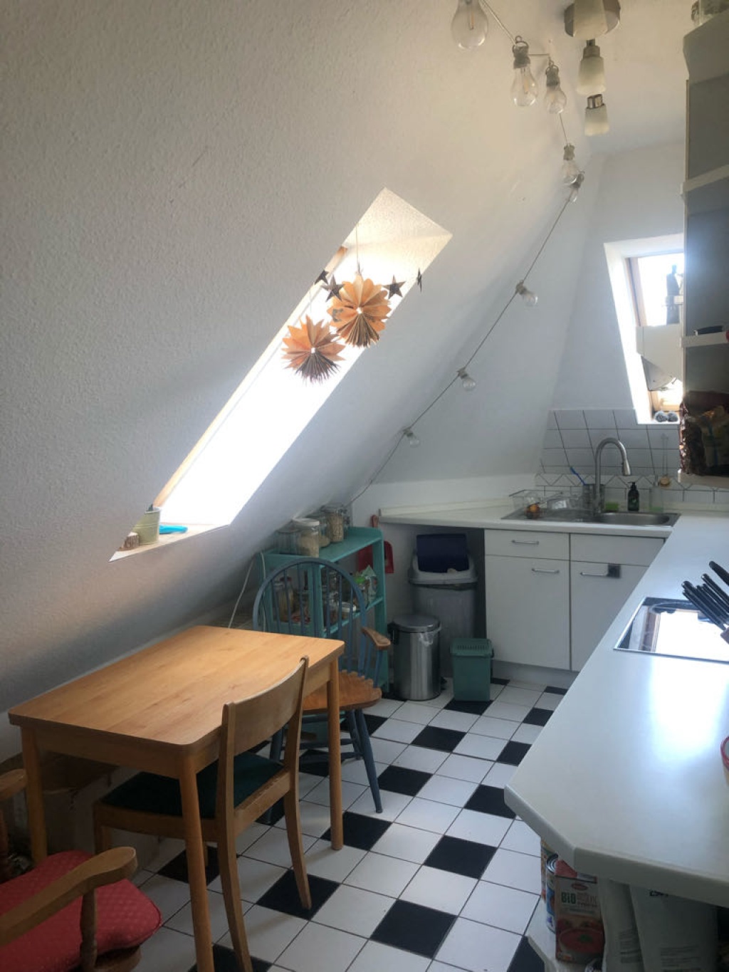 Habitación en WG Geist Hammerstraße - Küche mit Herd, Backofen, Spülmaschine