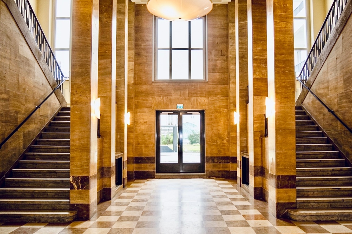 Flat Mitte Am Karlsbad 8 - Building Entrance