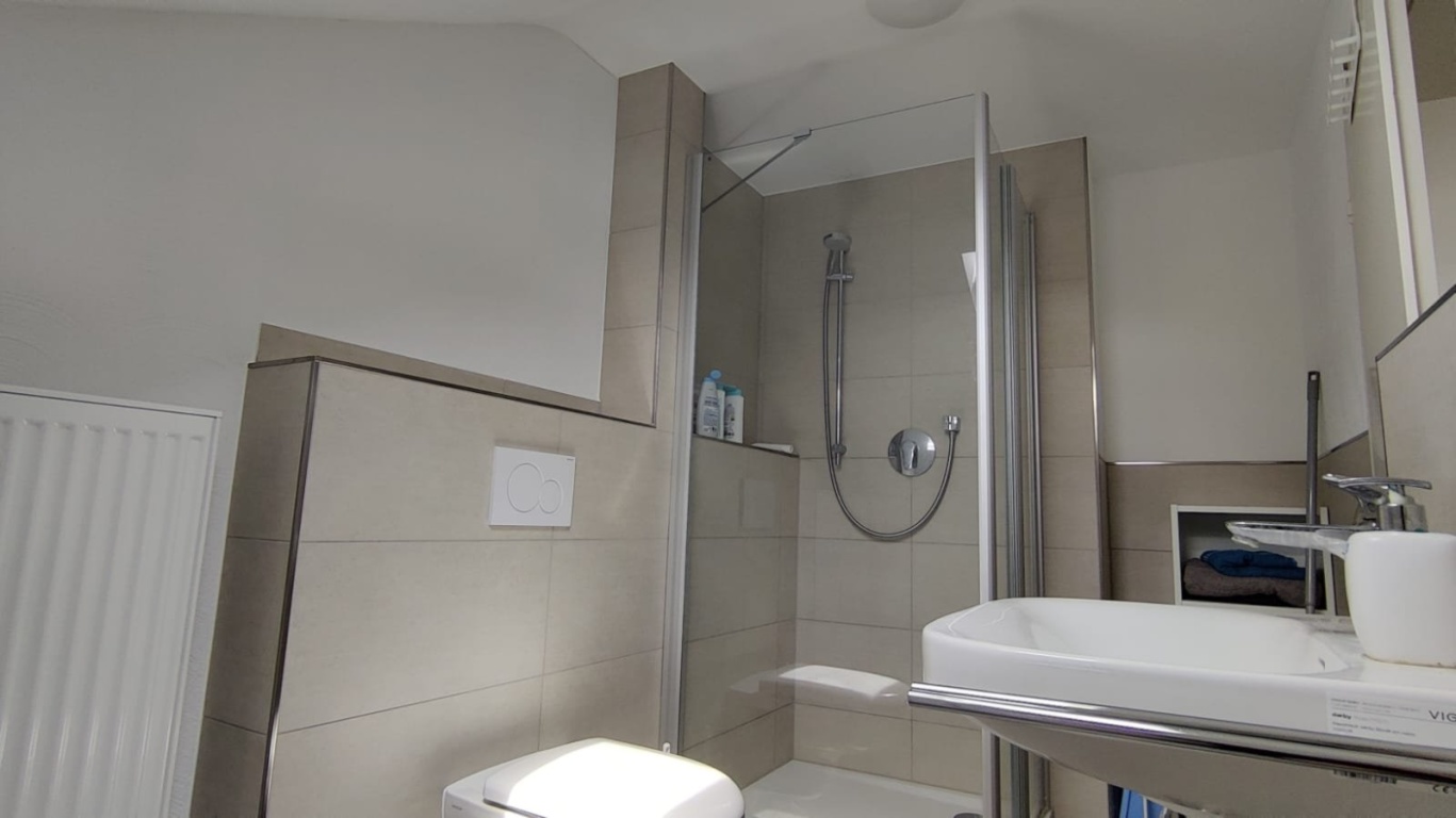Helle 25qm-Dachgeschosswohnung in Heidelberg-Kirchheim – Perfekt für Studierende! – Liegnitzer Straße 25, 69124 Heidelberg Kirchheim – Vorschaubild 6