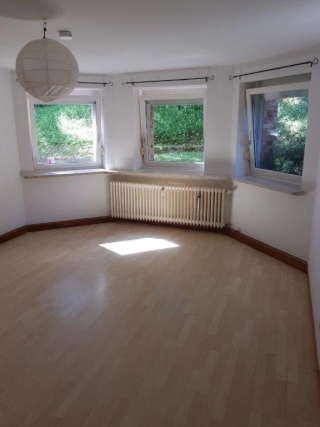 Anzeigenbild: 2-Zimmerwohnung im Grünen - Achtung Pärchen!!