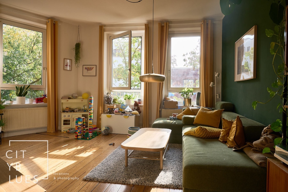 Zuhause auf Zeit – Helle Altbauwohnung mit Balkon im Herzen von St. Pauli
