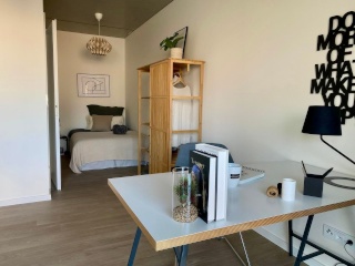 Anzeigenbild: Exklusiv für Studis/Azubis - für Studierende & Azubis - helles Zimmer in einer 3er-WG