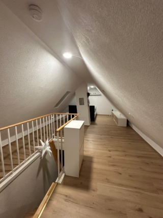 Imagen del anuncio: WG Zimmer/Dachspitz/NU Mitte Frauen WG MÖBLIERT