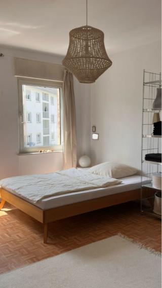 Ad image: Helles WG-Zimmer zur Zwischenmiete in zentraler Lage