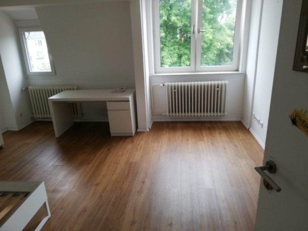 WG-Zimmer Kreuzviertel Gertrudenstraße 45 - Großes Zimmer im 2. OG