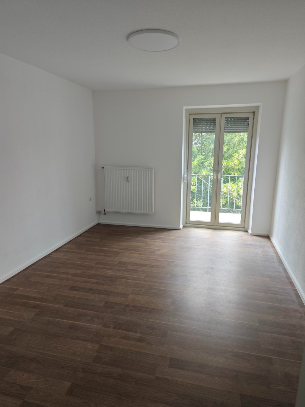4-Zimmer Wohnung mit Küche neu renoviert in Uttenreuth (Erlangen-Ost) – Erlanger Straße 33, 91080 Erlangen Uttenreuth – Vorschaubild 9