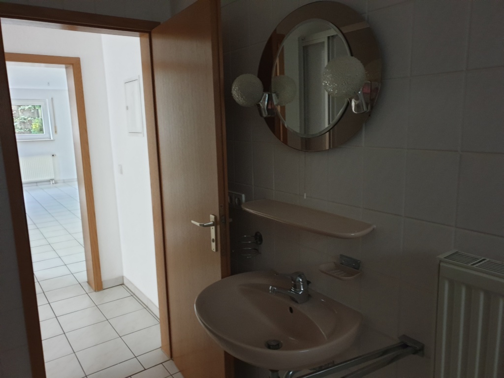Schöne helle 2-Zimmerwohnung in Stuttgart Bad Cannstatt-Memberg – Ottendorferstrasse, 70374 Stuttgart Bad Cannstatt – Vorschaubild 7