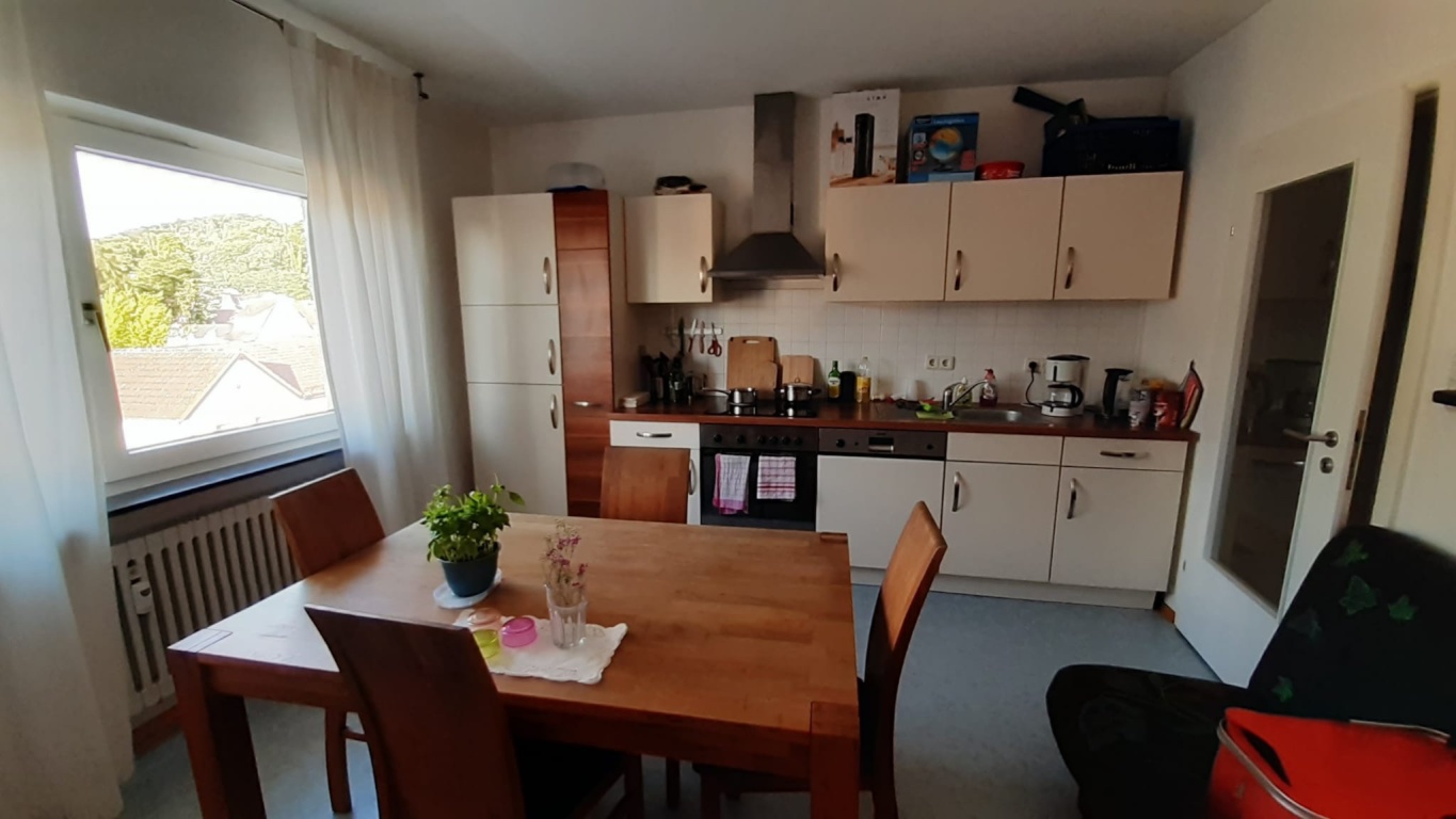 Flatshare Auerbach Darmstädter Str.198 - Küche mit Essbereich