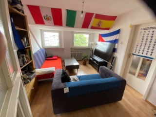 Imagen del anuncio: 2 Zimmer (ca. 35 m2) in gemütlicher 2er WG in 4-Zimmer-Whg in Düsseldorf-Friedrichstadt/Unterbilk