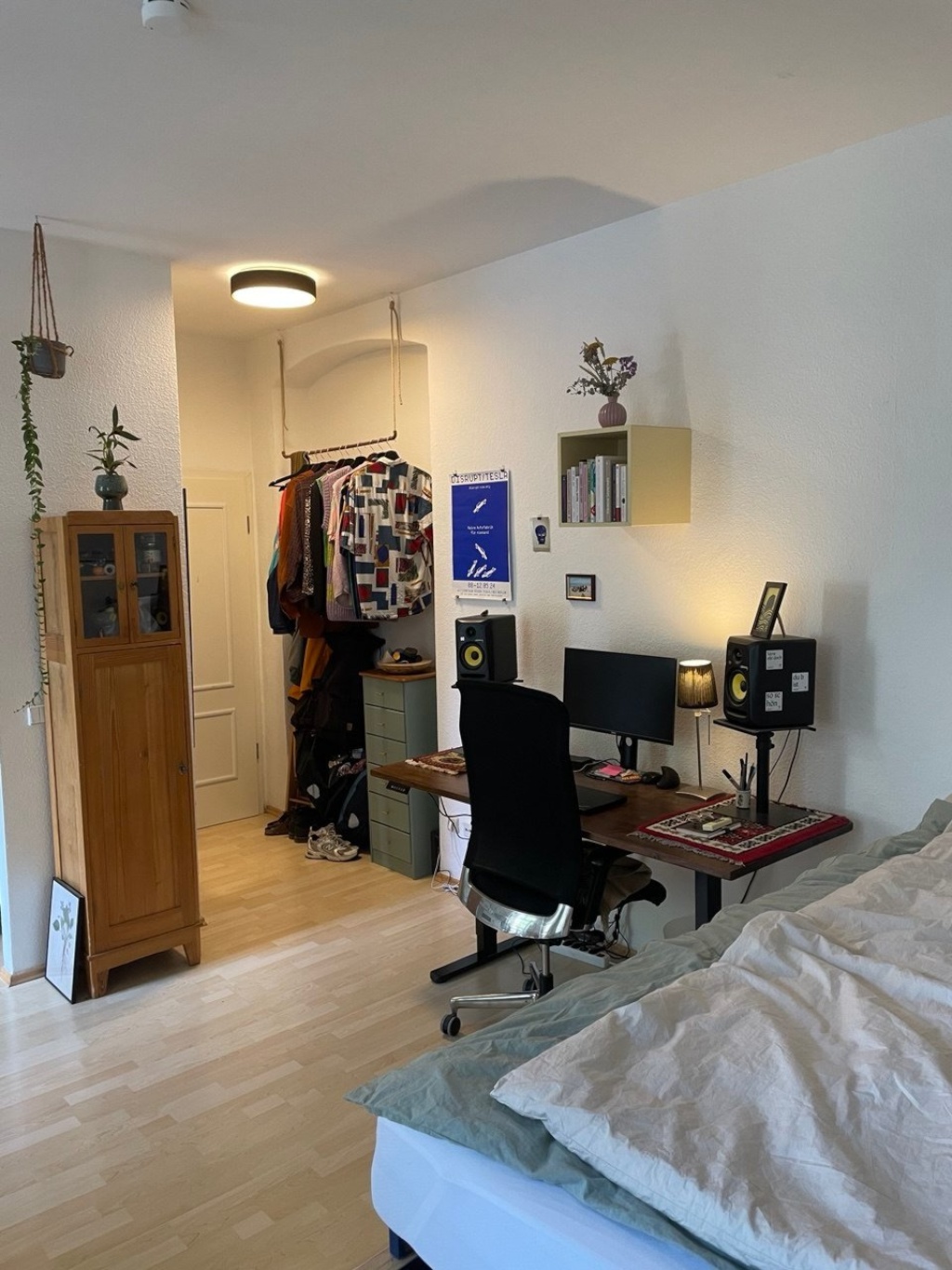 Gemütliche 1-Zimmer-Wohnung Untermiete (möbliert, ohne Anmeldung) (20.10.-14.12.2026) – Heinz-Kapelle-Straße, 10407 Berlin Prenzlauer Berg – Vorschaubild 2