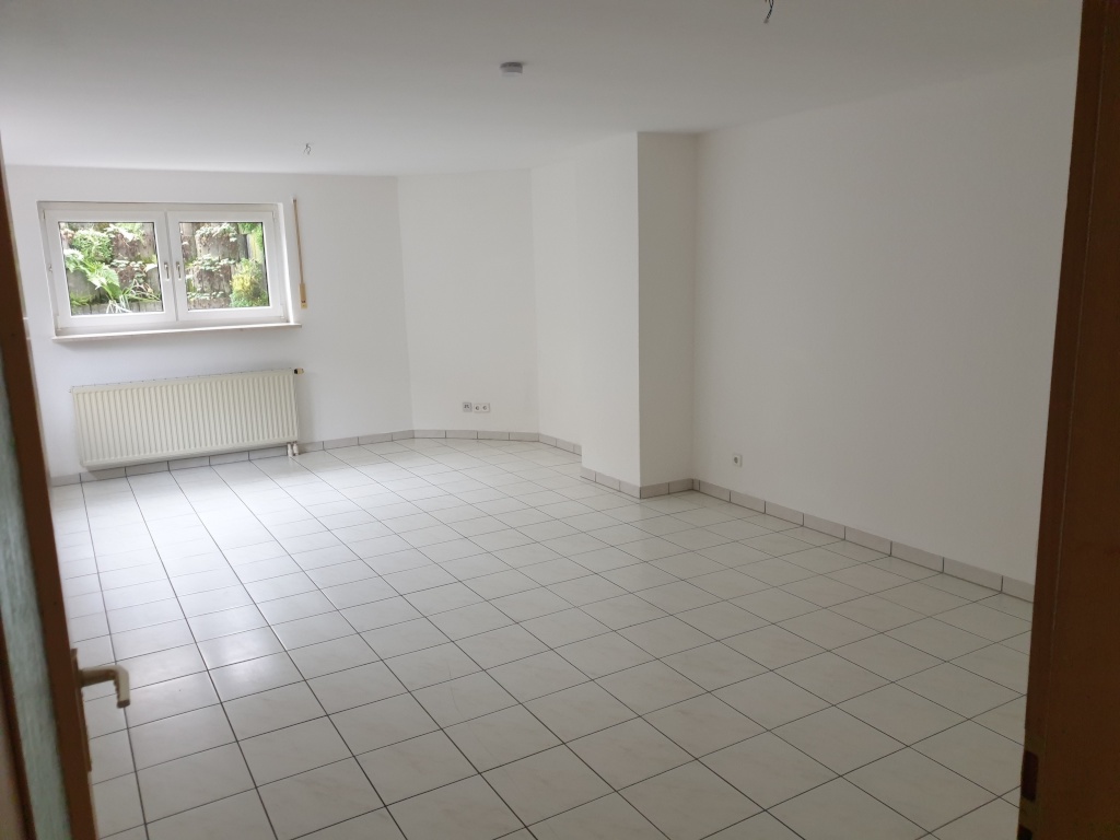 Schöne helle 2-Zimmerwohnung in Stuttgart Bad Cannstatt-Memberg