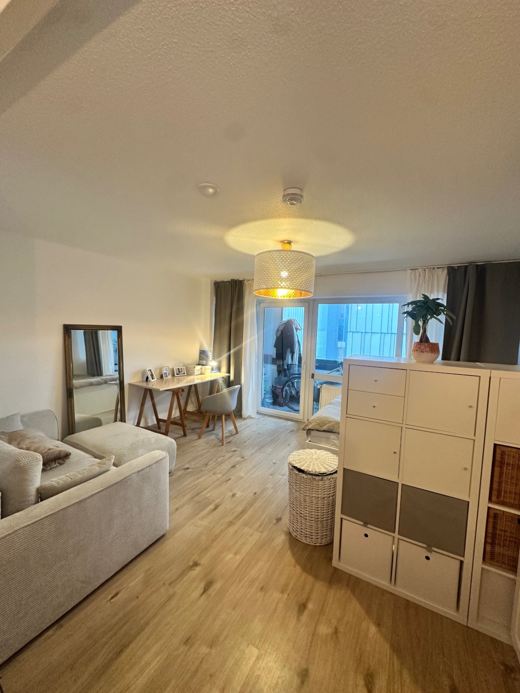 Möblierte, helle 1-Zimmer-Wohnung in Hamburg-Altona | Zwischenmiete vom 08.08. bis 11.10.26