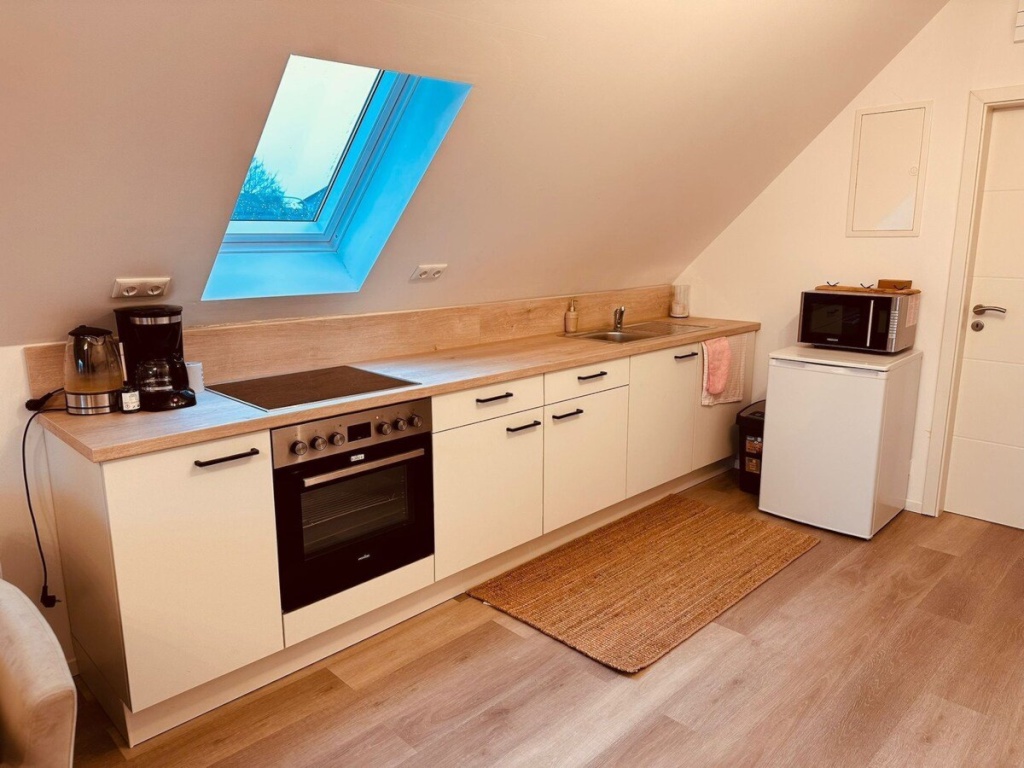 3 Zimmer Dachgeschosswohnung mit 76 m2 in Bremen – Häschenstraße 20, 28199 Bremen Neustadt – Vorschaubild 2