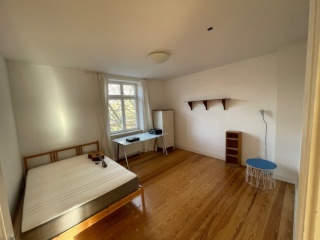 Anzeigenbild: Zwischenmiete mit Wohnzimmer & Balkon in herzlicher WG
