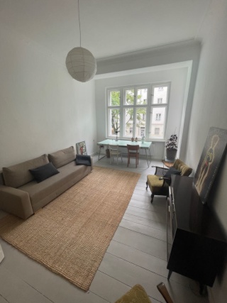 Stilvolle Altbauwohnung mit Balkon im grünen und ruhigen Wedding | September 2026 - Beautiful 2-Room Altbau Apartment wi — photo 1