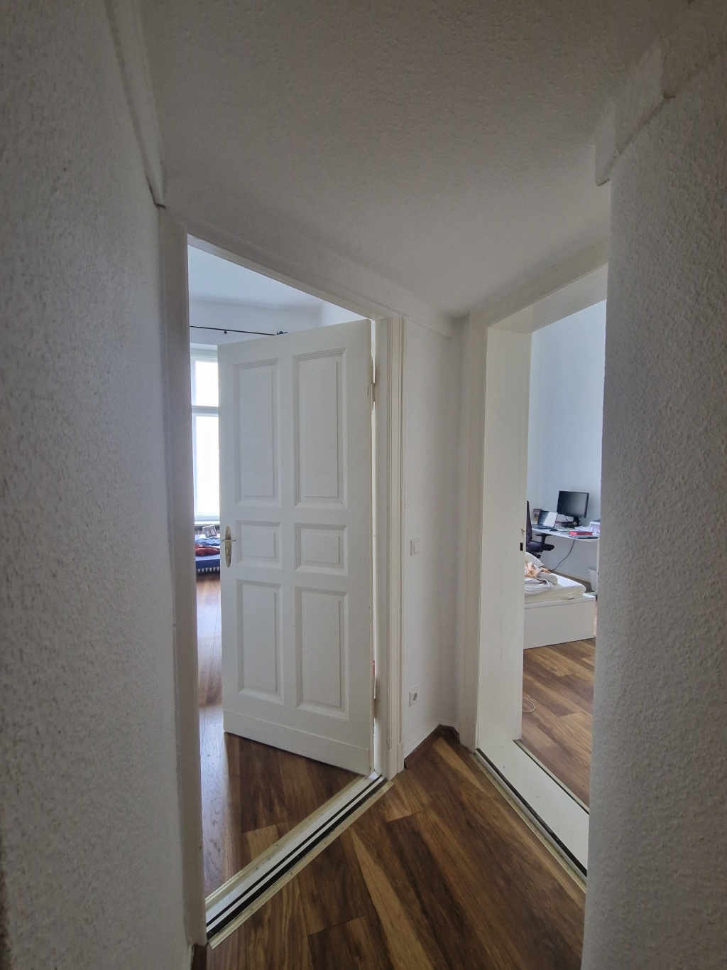 Ruhige, möblierte 2-Zimmer-Altbauwohnung in Wilmersdorf in Hinterhoflage, 1 Min. zur U-Bahn (U7) – Brandenburgische Straße 23, 10707 Berlin Wilmersdorf – Vorschaubild 10