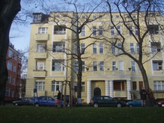Helle 2 Zimmerwohnung in Steglitz mit Balkon & Loggia am Lauenburger Platz mit Seeblick — photo 1