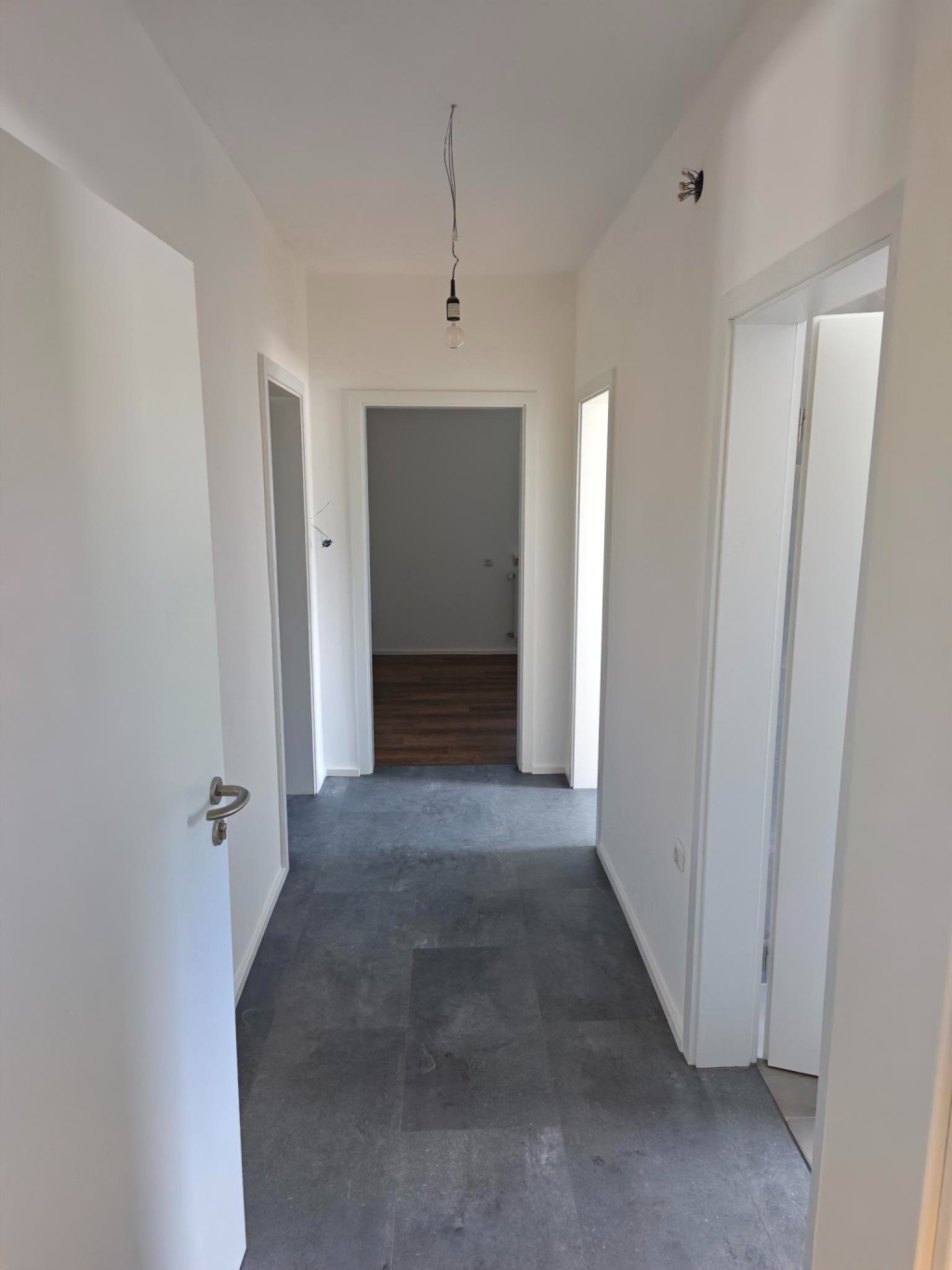 4-Zimmer Wohnung mit Küche neu renoviert in Uttenreuth (Erlangen-Ost) – Erlanger Straße 33, 91080 Erlangen Uttenreuth – Vorschaubild 13