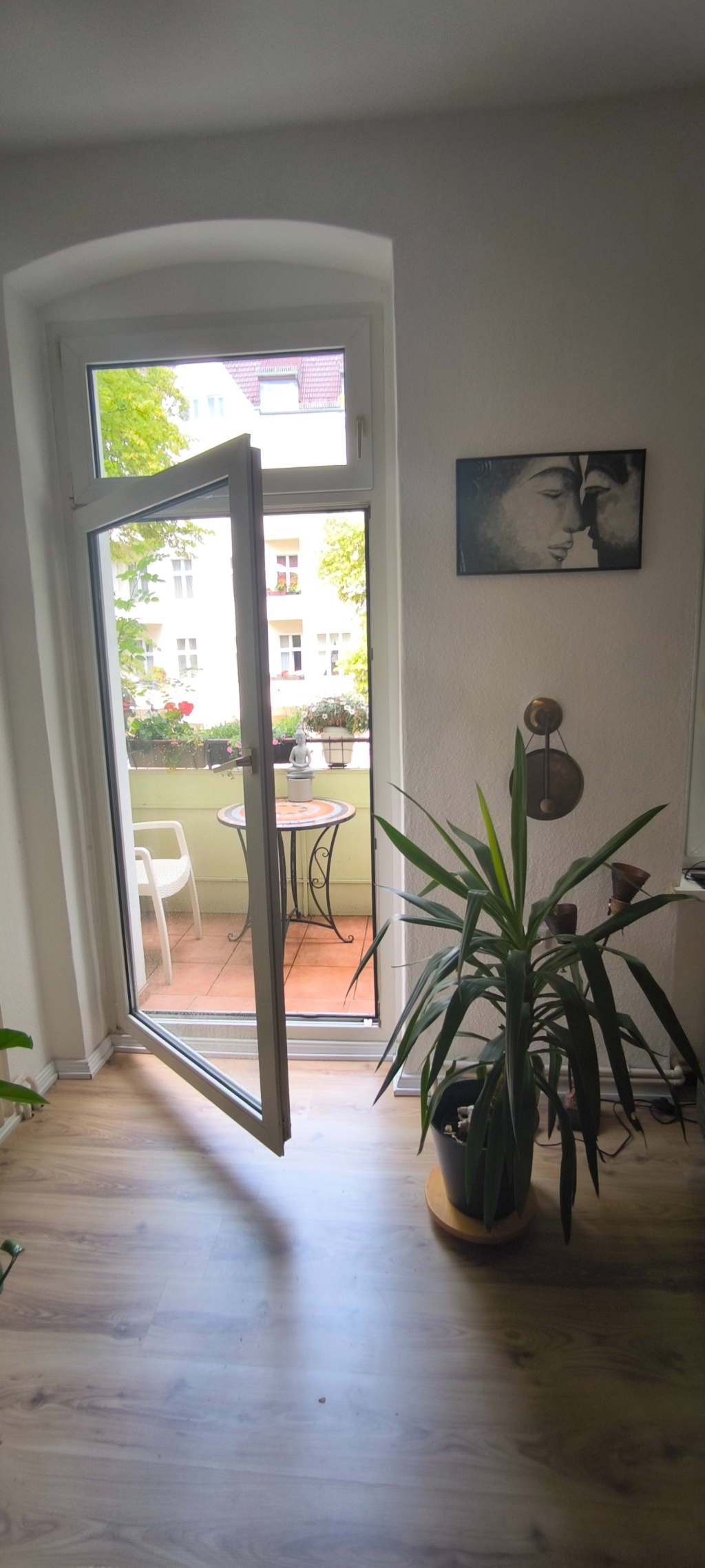 Möblierte ein Zimmer Wohnung Berlin Tegel auf Zeit 21.8.- 1.10.26 – Schlieperstraße, 13507 Berlin Tegel – Vorschaubild 2