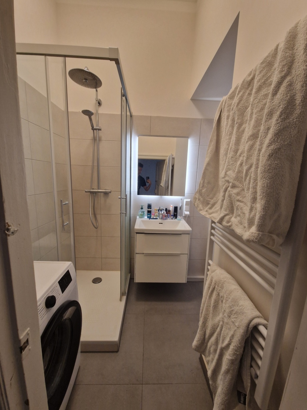 Ruhige, möblierte 2-Zimmer-Altbauwohnung in Wilmersdorf in Hinterhoflage, 1 Min. zur U-Bahn (U7) – Brandenburgische Straße 23, 10707 Berlin Wilmersdorf – Vorschaubild 4