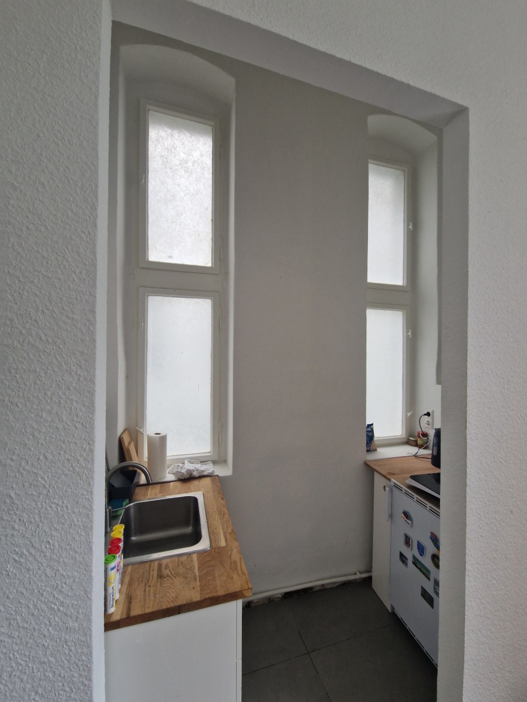 Ruhige, möblierte 2-Zimmer-Altbauwohnung in Wilmersdorf in Hinterhoflage, 1 Min. zur U-Bahn (U7) – Brandenburgische Straße 23, 10707 Berlin Wilmersdorf – Vorschaubild 8