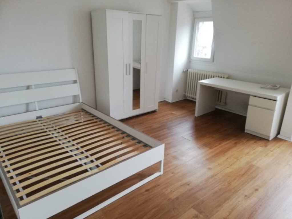 WG-Zimmer Kreuzviertel Gertrudenstraße 45 - Großes Zimmer im 2. OG