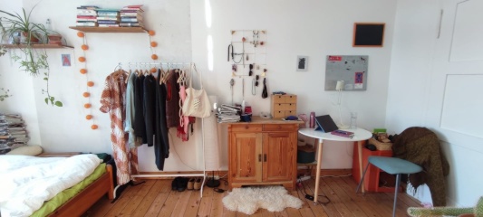Anzeigenbild: sonnige 2er WG im Altbau sucht Mitbewohni